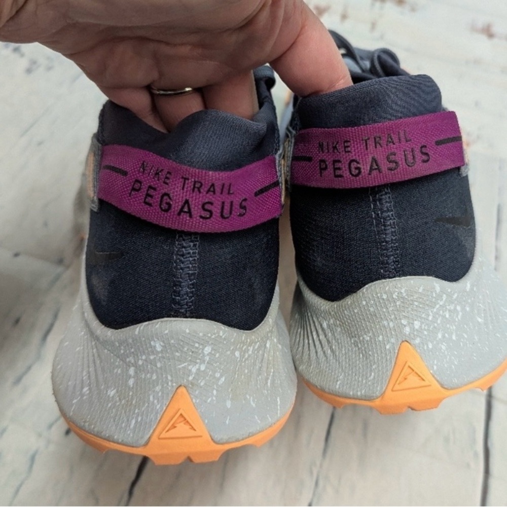Nike Pegasus Gray and Orange Running Shoes with Breathable Mesh - Picture 4 of 7